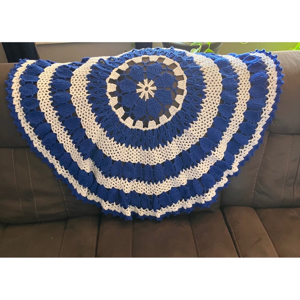 Handmade Mandala Crochet Round Throw Blanket Blue White Popcorn Afghan